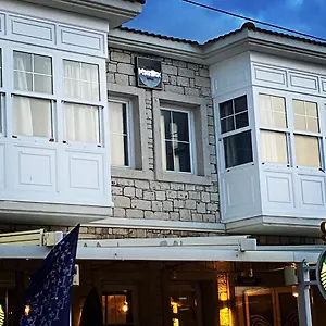 Hotel Moonbox